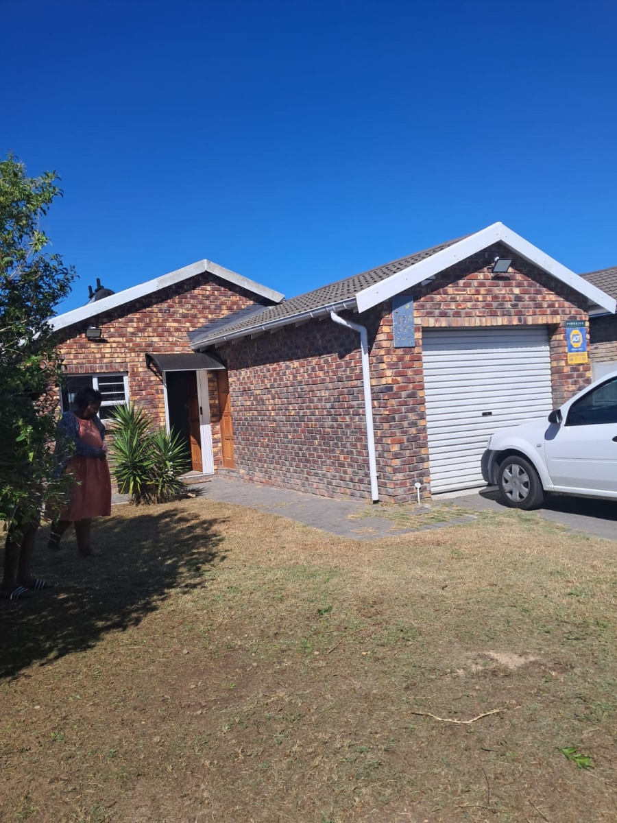 3 Bedroom Property for Sale in Fairview Eastern Cape